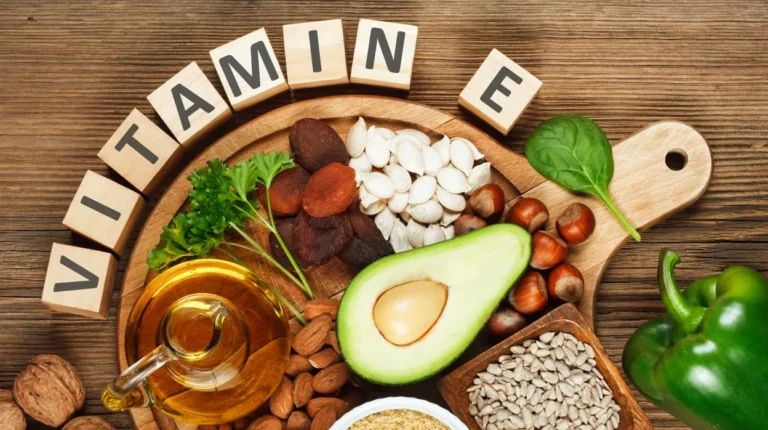 alimentos ricos en vitamina e en un plato