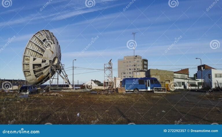 antena de tv en un paisaje argentino 1