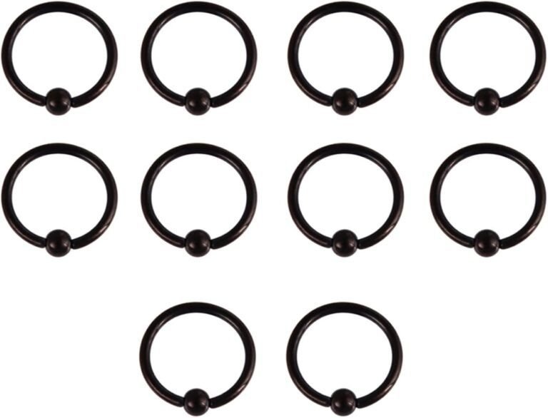 aritos de nariz para hombres en exhibicion