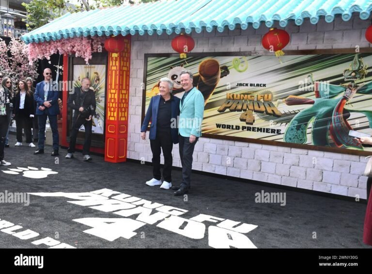 Bryan Cranston participa en la película Kung Fu Panda 27 bryan cranston en un escenario de kung fu