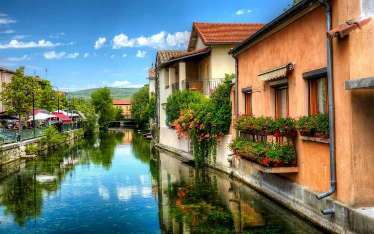 canales pintorescos de lisle sur la sorgue