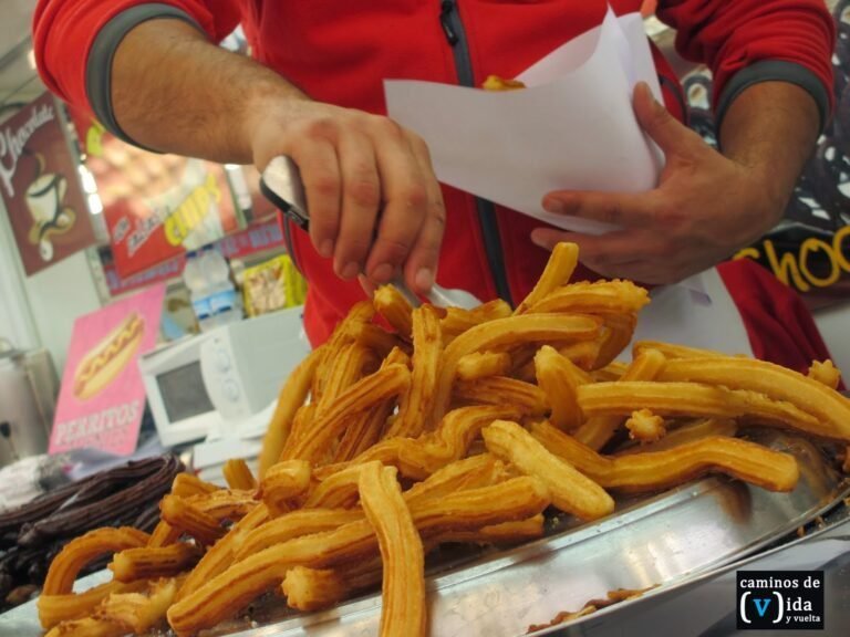Dónde encontrar los mejores churros en El Topo, Bahía Blanca 12 churros recien hechos en un puesto callejero 1