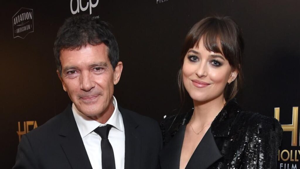 Qué relación tienen Dakota Johnson y Antonio Banderas en el cine