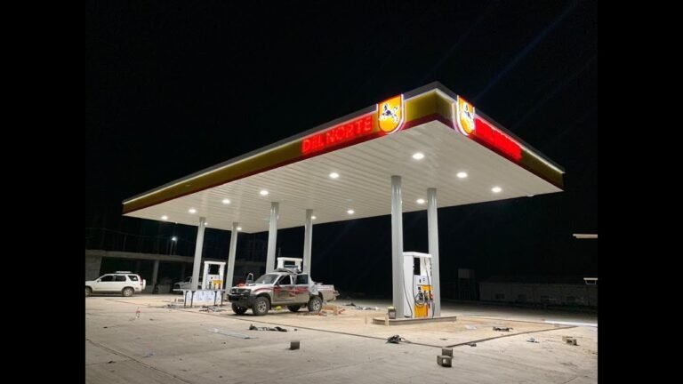 estacion de servicio con bombas de combustible
