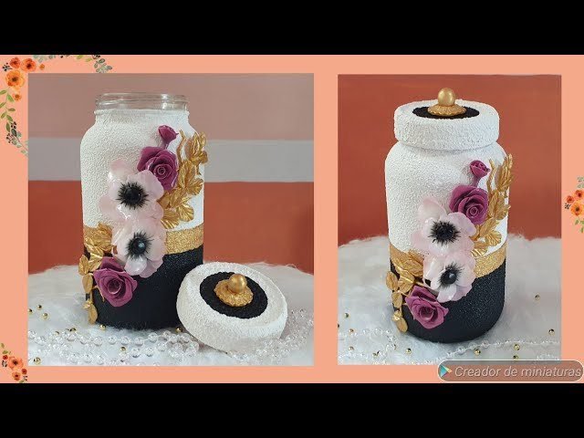 frascos de vidrio decorados con flores