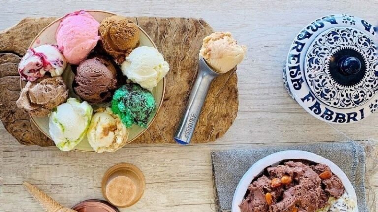 Qué actividades y promociones hay en el Día del Helado en Argentina 2 helados artisticos en un festival argentino
