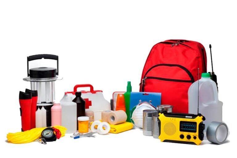 Qué recursos de emergencia son necesarios para el huracán Milton 30 kit de emergencia para huracanes