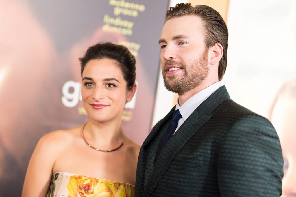 Por qué Mayli Cyrus y Liam Hemsworth terminaron su relación 3 Por qué Mayli Cyrus y Liam Hemsworth terminaron su relación