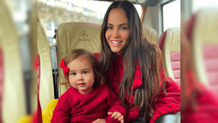 natti natasha y su hija compartiendo momentos