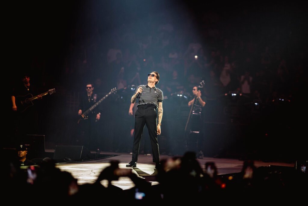 Qué pasó con Peso Pluma y por qué está en el centro de la polémica