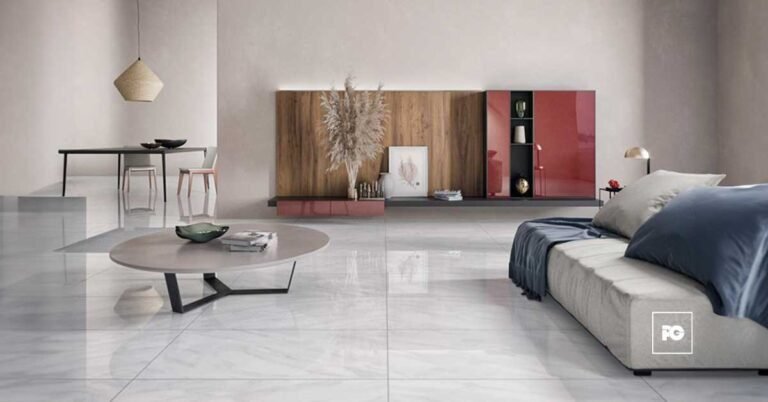 piso de ceramica en interior moderno