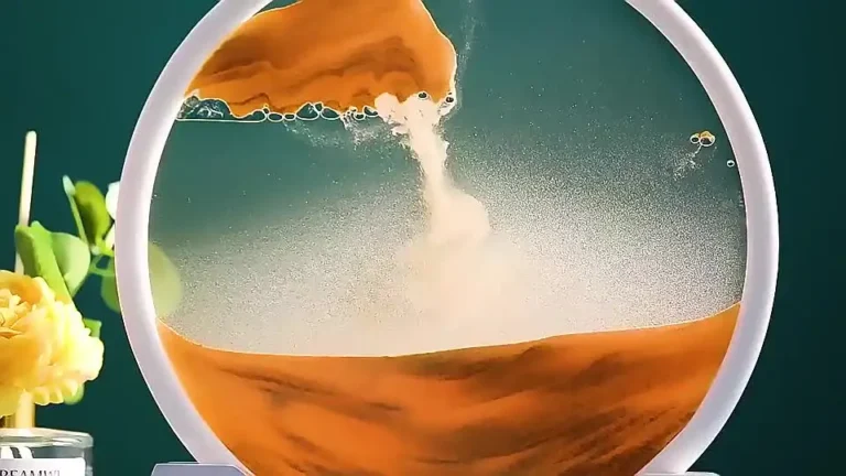 Cómo se interpreta "También esto pasará" de Milena Busquets 1 reloj de arena con paisaje cambiante