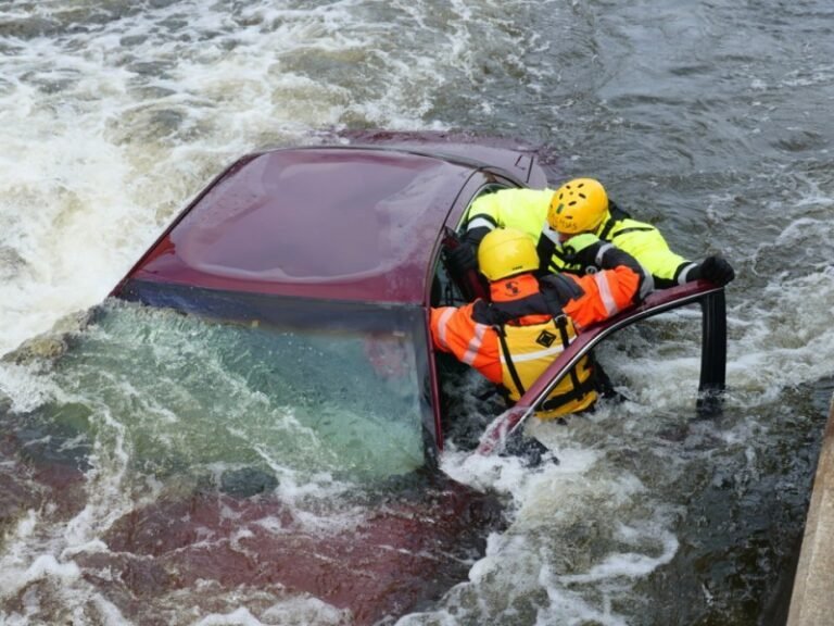 rescate de personas en inundaciones