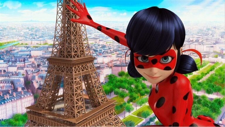 Quiénes son Miraculous Ladybug y Cat Noir en la serie animada 24 superheroes en paris bajo la torre eiffel 1
