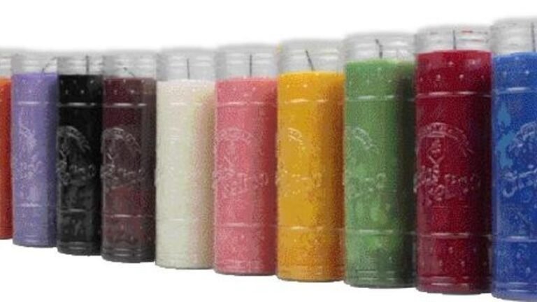 Qué color se usa en Año Nuevo para atraer la buena suerte 19 velas de colores para atraer suerte