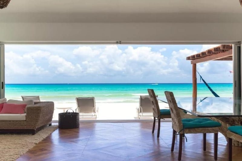 villas de lujo frente al mar en