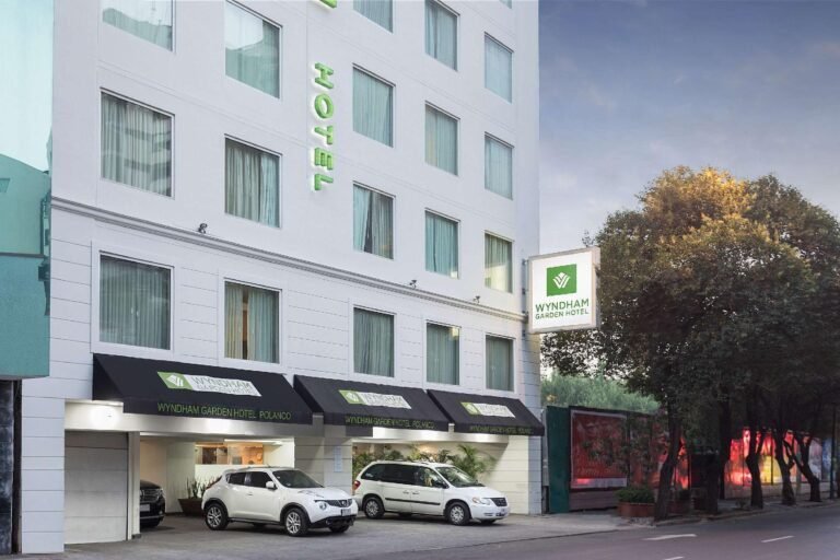 vista exterior del hotel wyndham garden polanco