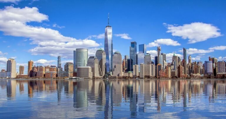 Dónde se encuentra el Hilton Garden Inn Financial Center en Manhattan 23 vista panoramica de manhattan con edificios emblematicos